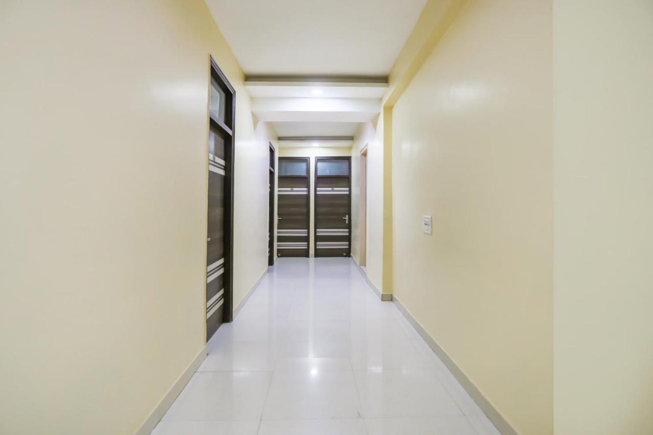 Oyo Jai Palace Νέο Δελχί Εξωτερικό φωτογραφία